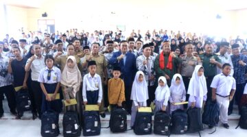 Kapolres Aceh Tenggara diwakili oleh Wakapolres Bersama Forkopimda Hadiri Pelantikan Pengurus Cabang PGRI Periode 2024–2029
